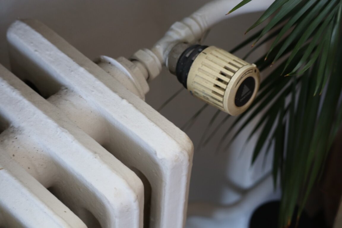 Пет столични квартала са без парно и топла вода заради авария на магистрален топлопровод