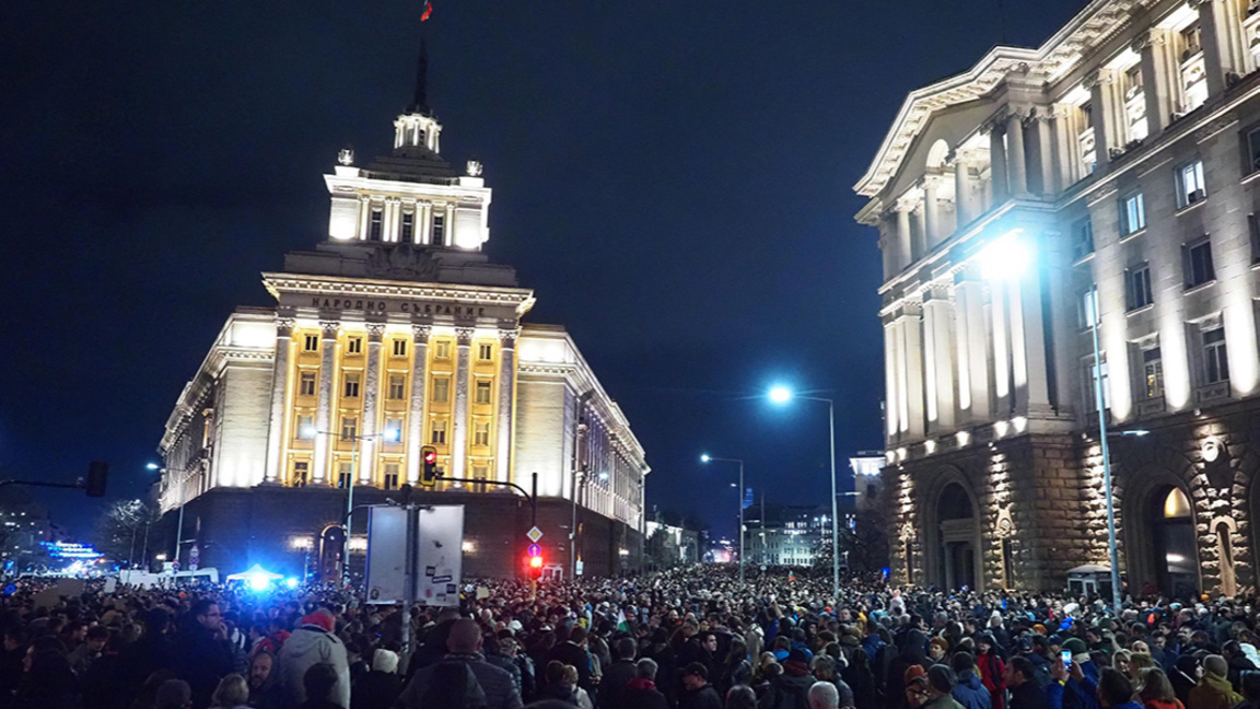 Μετά από διαδηλώσεις πάγωσαν την έγκριση...