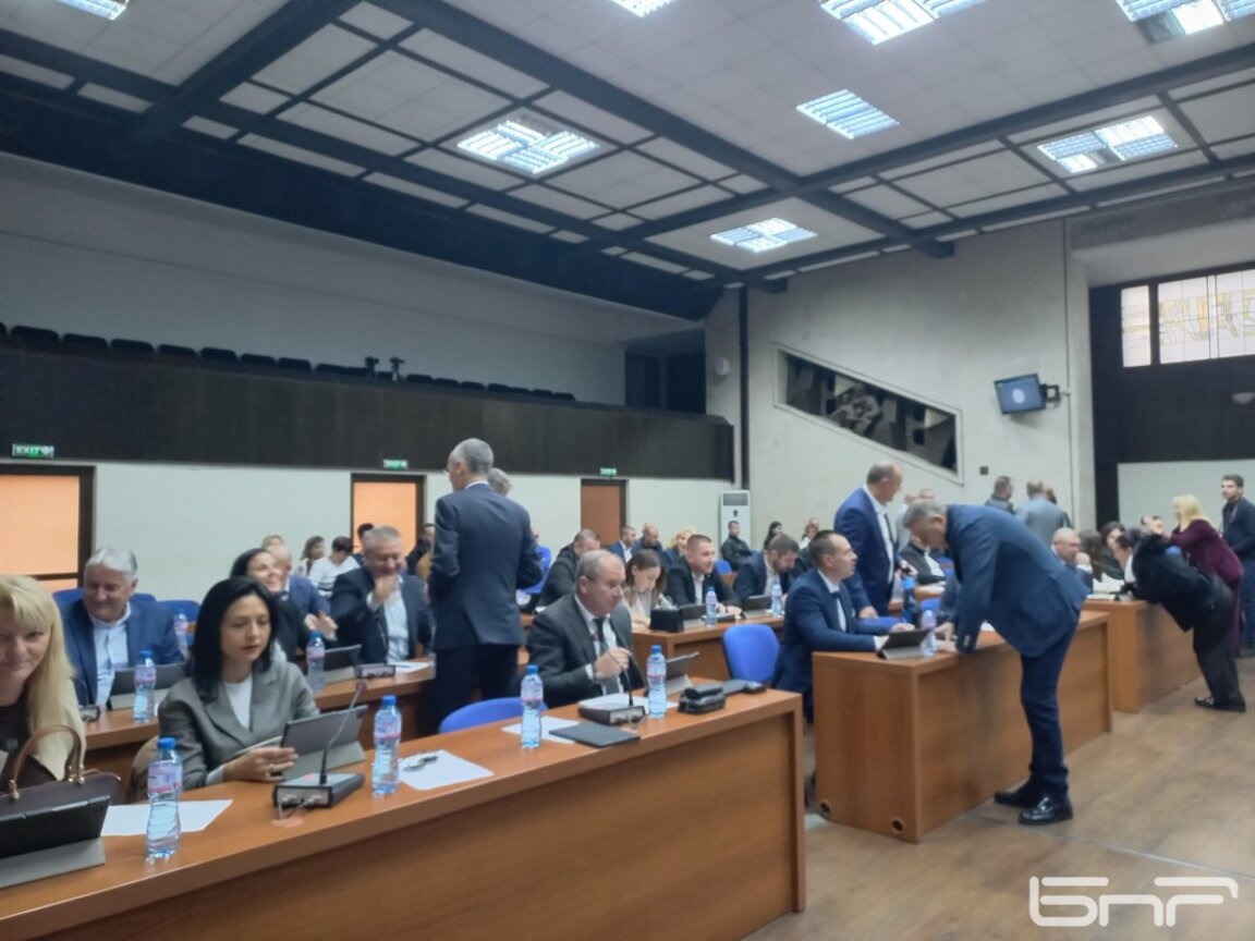 Съветниците в Благоевград спряха засега застрояването на парк „Ловен дом“