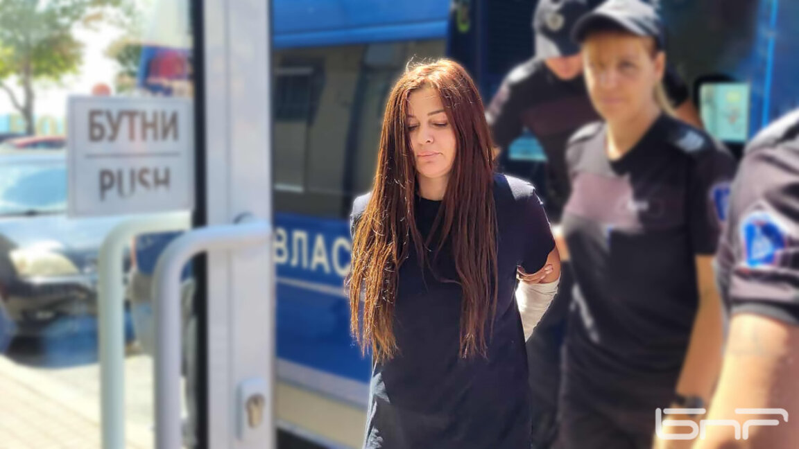 Поп фолк певицата Дебора бе хваната да шофира с 3,14 промила алкохол в кръвта след като предизвика катастрофа край Поморие на 9 юли 2025 г.