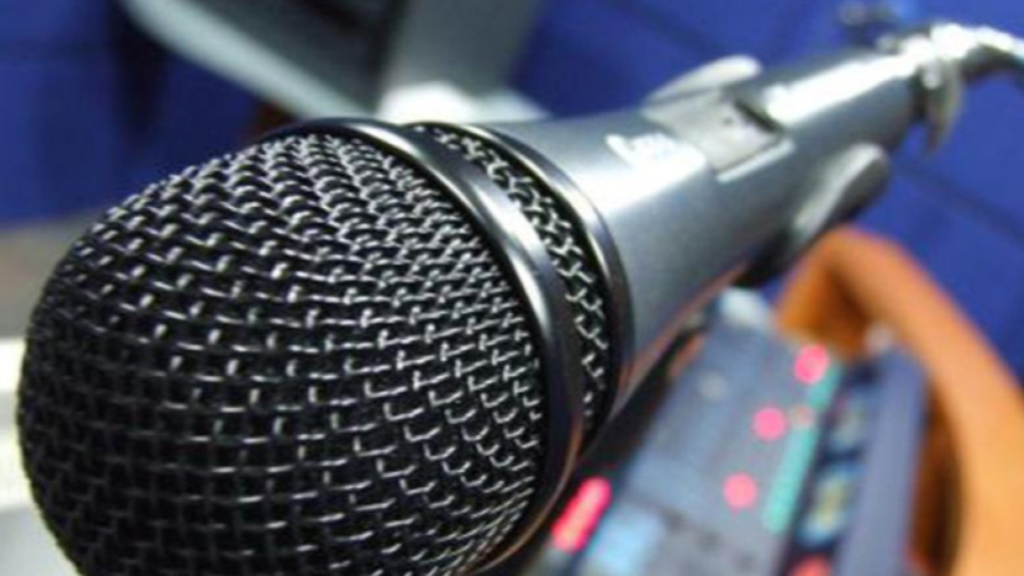 Булевард Демокрация започва след новините в 15 часа