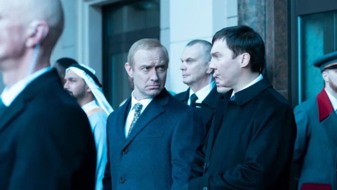 Джъд Лоу изгражда пълнокръвен образ на Путин в "Магьосника от Кремъл"
