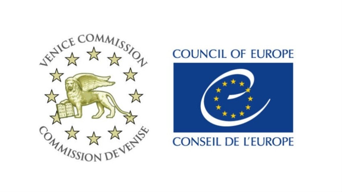 Raportori ai Comisiei de la Veneția vin la Sofia din cauza modificărilor aduse Constituției