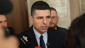 Ивайло Мирчев иска информация за заподозрените за палежа на антени на "Старлинк"