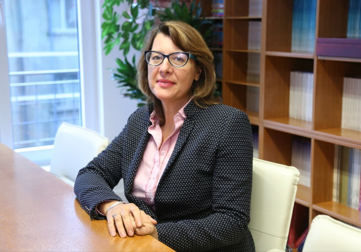 Весела Чернева