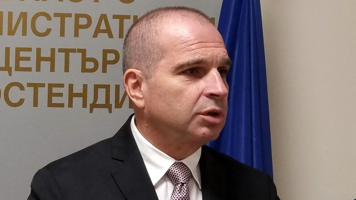 Гроздан Караджов