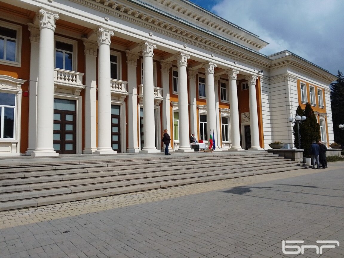 Хепънинг за първия учебен ден в Перник