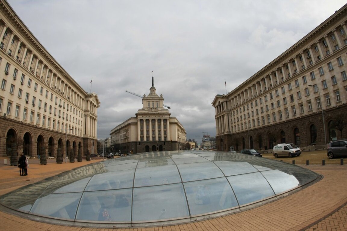 Годината на бързи обороти: Сглобка, катарзис и много обрати през 2023