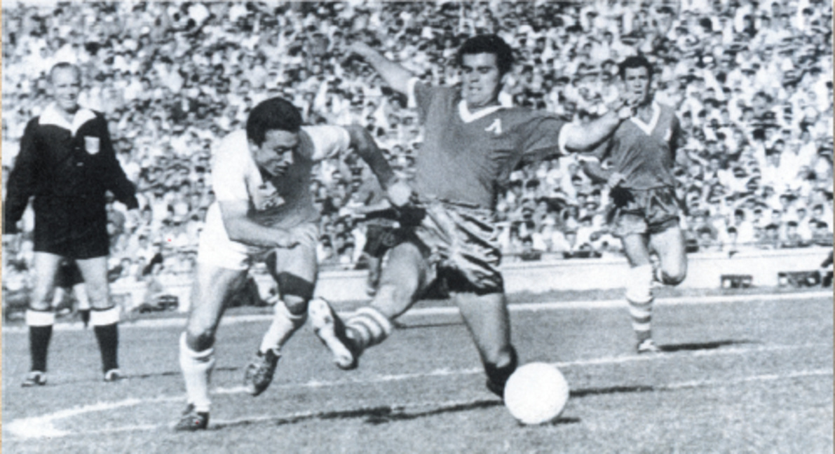 Мачовете, героите и скандалите, с които Купата заслужи книга