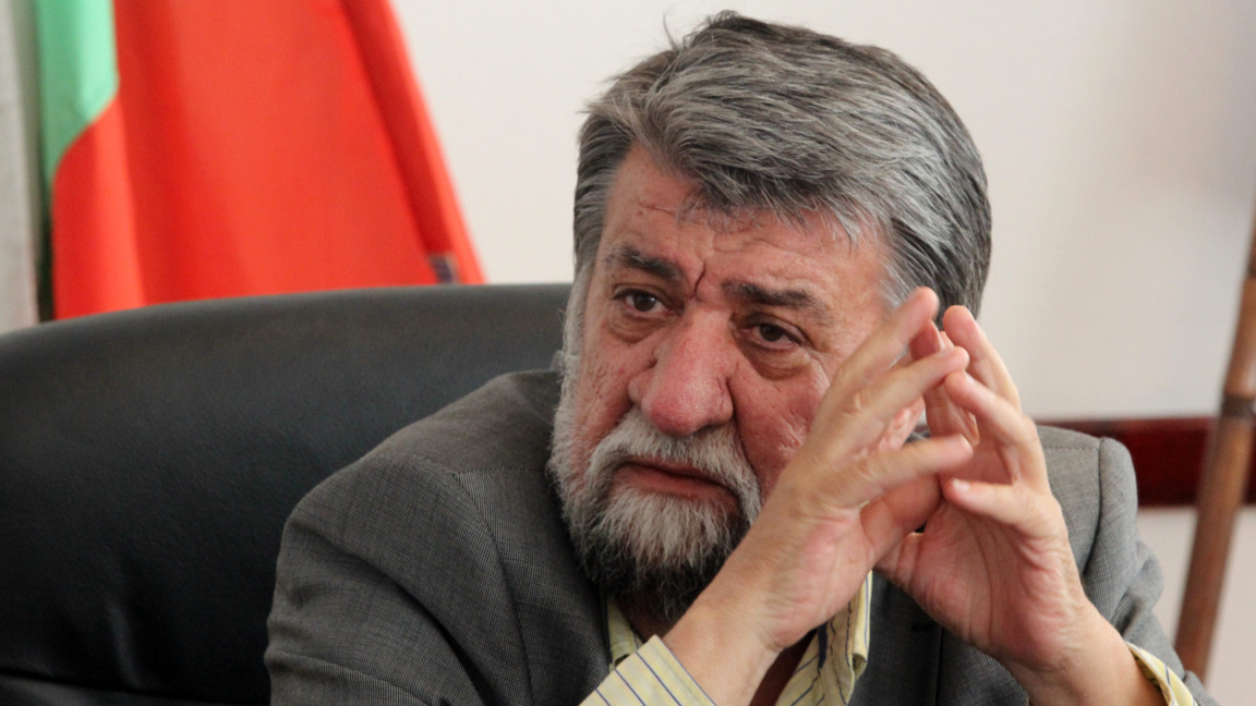 Vejdi Raşidov, Kırcali’de kötü şekilde muhafaza edilen heykellerini geri aldı