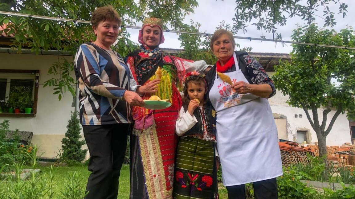 Dripavi pershore, gallushki, treski dhe të tjera gatime tunduese në fshatin Asenovo të Banatit
