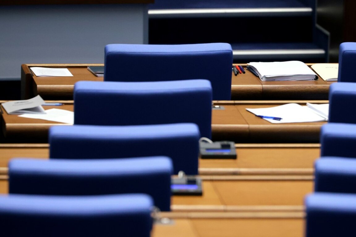 Бюджет 2026 влиза на първо четене в парламента тази седмица