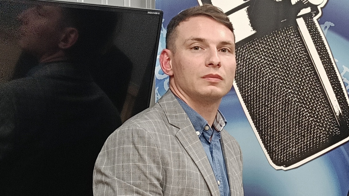 Адриан Николов