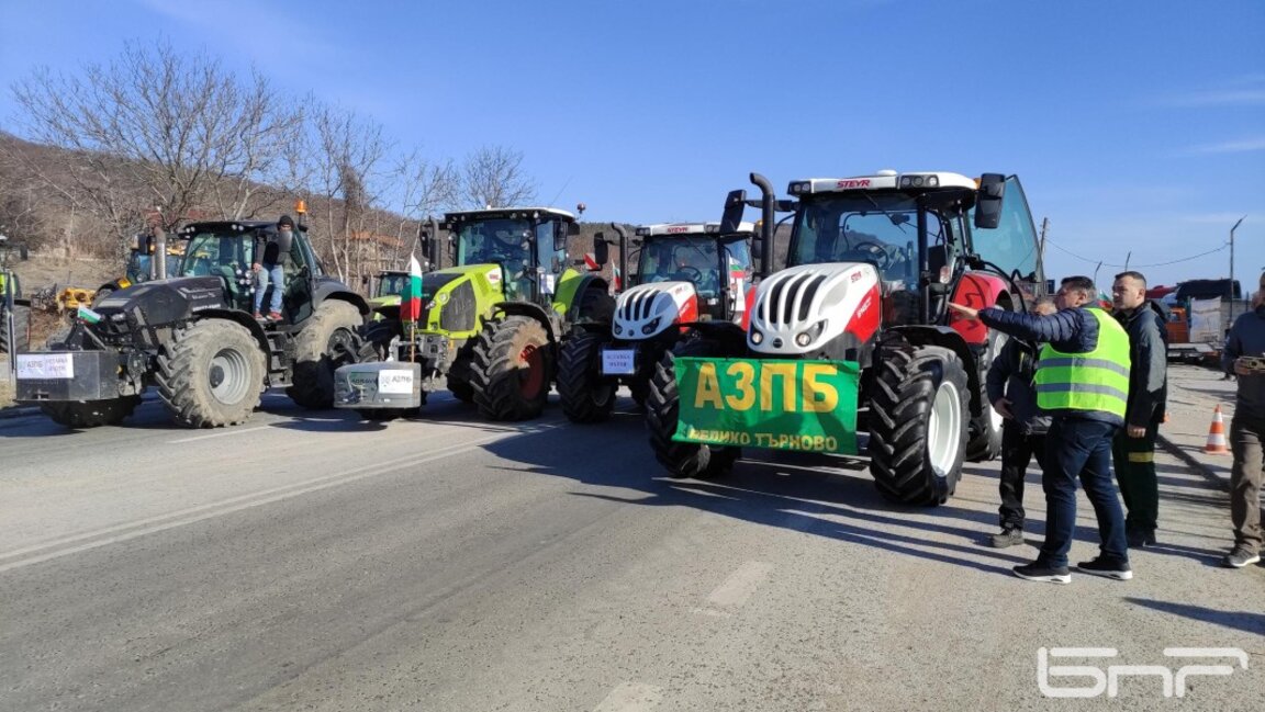 Protestat e bujqve vazhdojnë për të tretën ditë