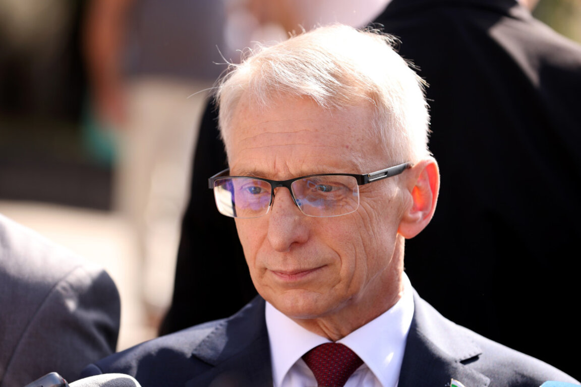 Николай Денков