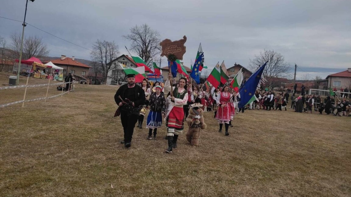 Кукери и сурвакари на фестивала “На Сурва в Джерман”