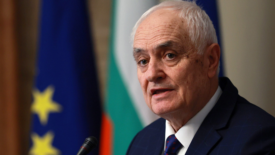 Defence Minister Atanas Zapryanov