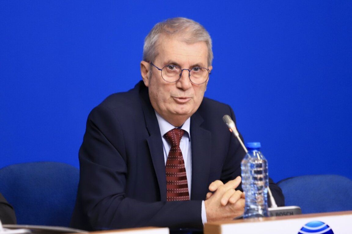 Министърлът на здравеопазването Христо Хинков