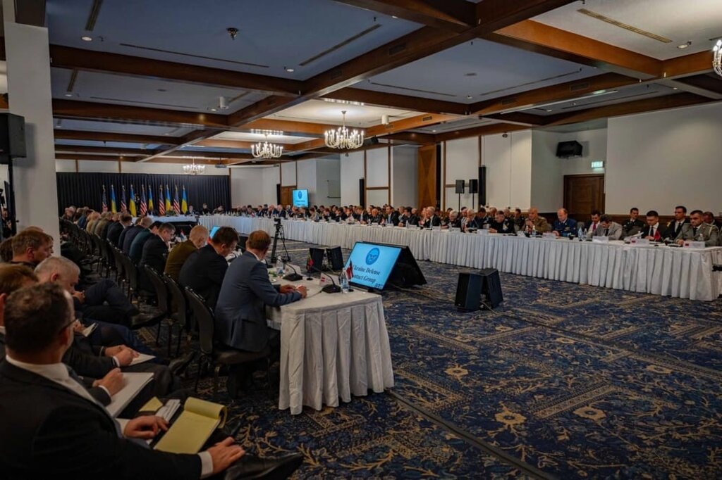 Министрите на отбраната на България и Германия подписаха споразумение за съвместна покупка на IRIS-T