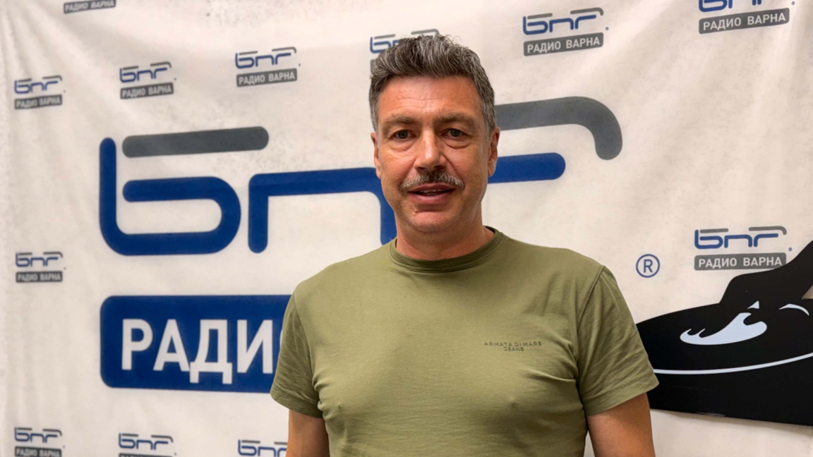 Общински съветник в готовност за протест заради шумните автомобили и мотори 