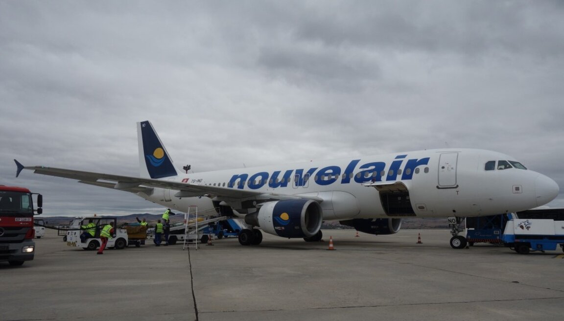 За първи път на Летище Бургас кацна тунизийската авиокомпания Nouvelair