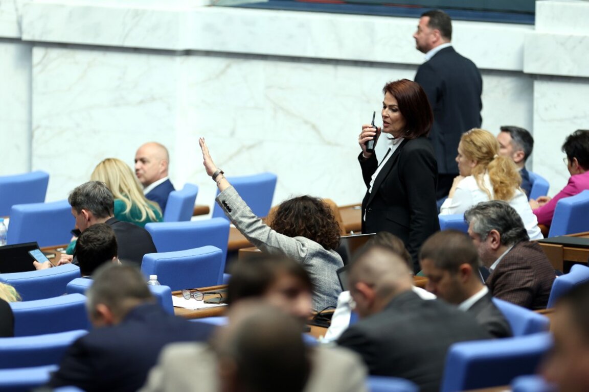 ГЕРБ подкрепят комисия за "Турски поток", ПП-ДБ искат отделна за "Лукойл"