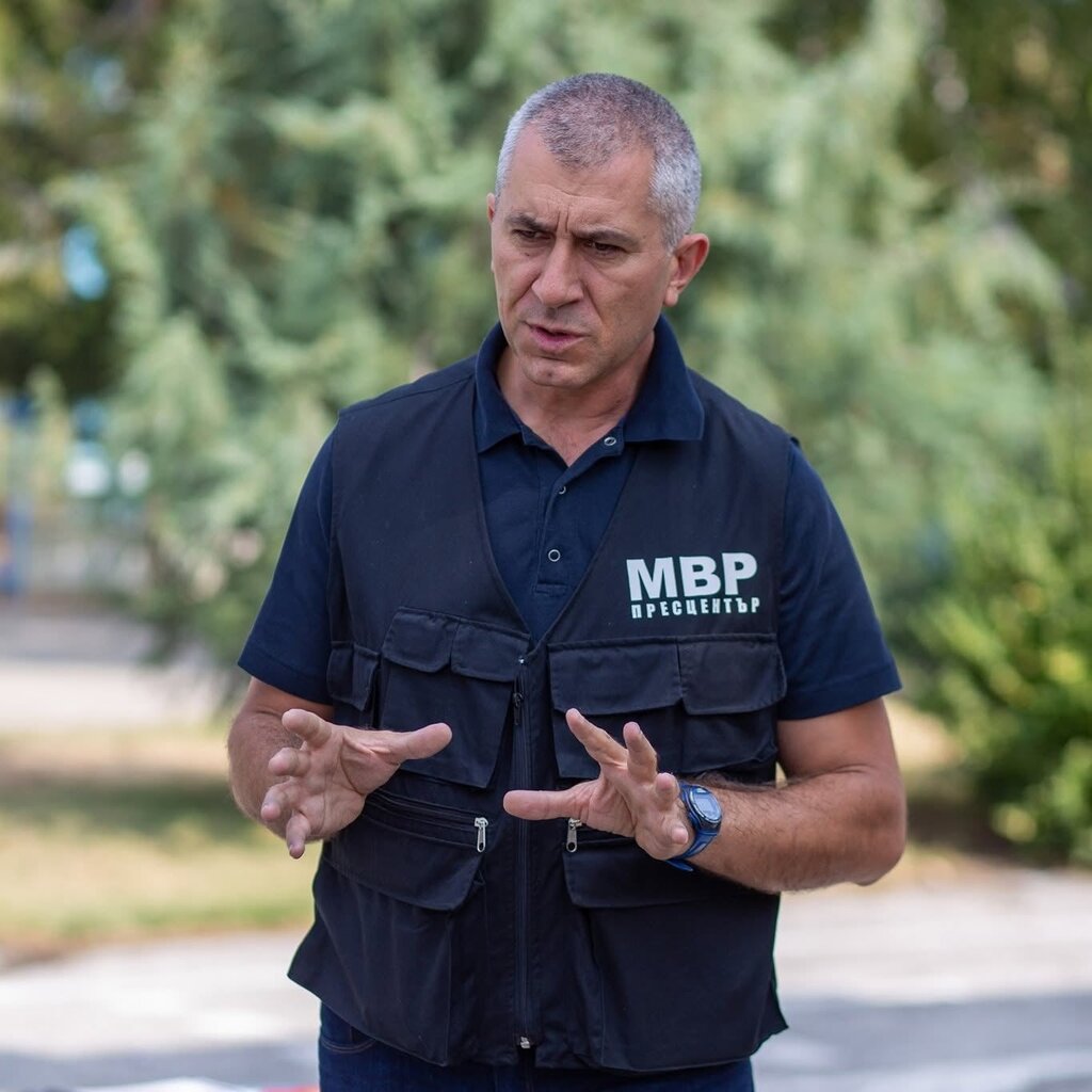 Не се състезавайте на пътя, защото животът не е състезание, а съпреживяване