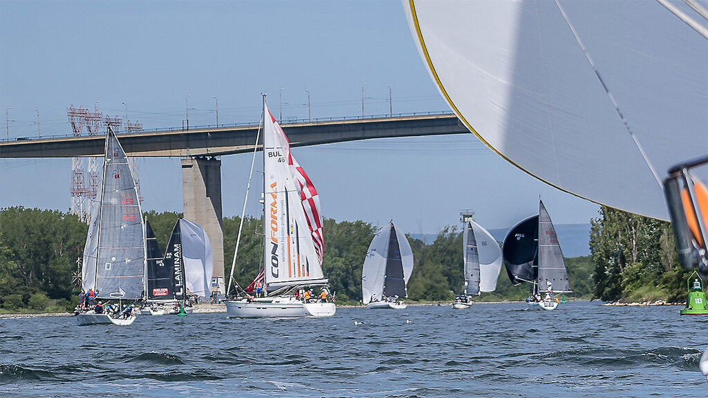 Elita e lundrimit bullgar me vela u mblodh për Varna Channel Cup 26