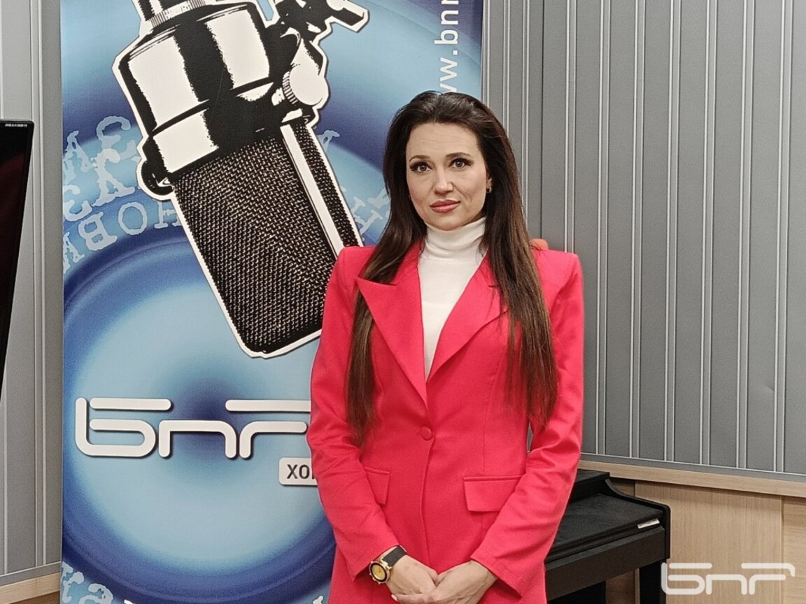 Десислава Николова