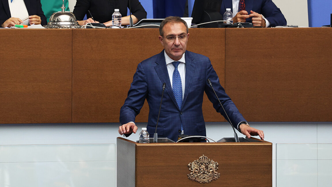 Борислав Гуцанов защити идеята за таван на надценките на хранителни продукти