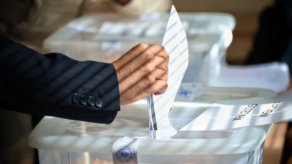 Zunehmend mehr Bulgaren votieren mit „Ich unterstütze niemanden“