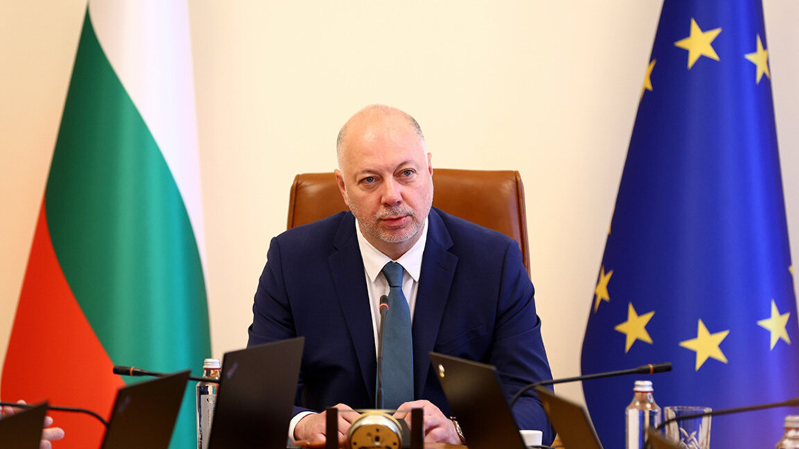 Rapport du gouvernement sur le matériel et engins anti-incendie indispensables à la Bulgarie...