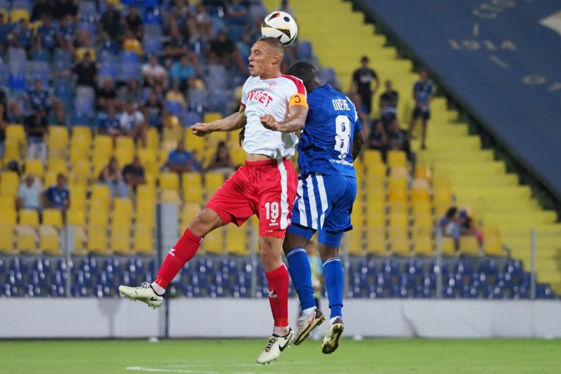 Браян Переа напуска "Ботев" Враца