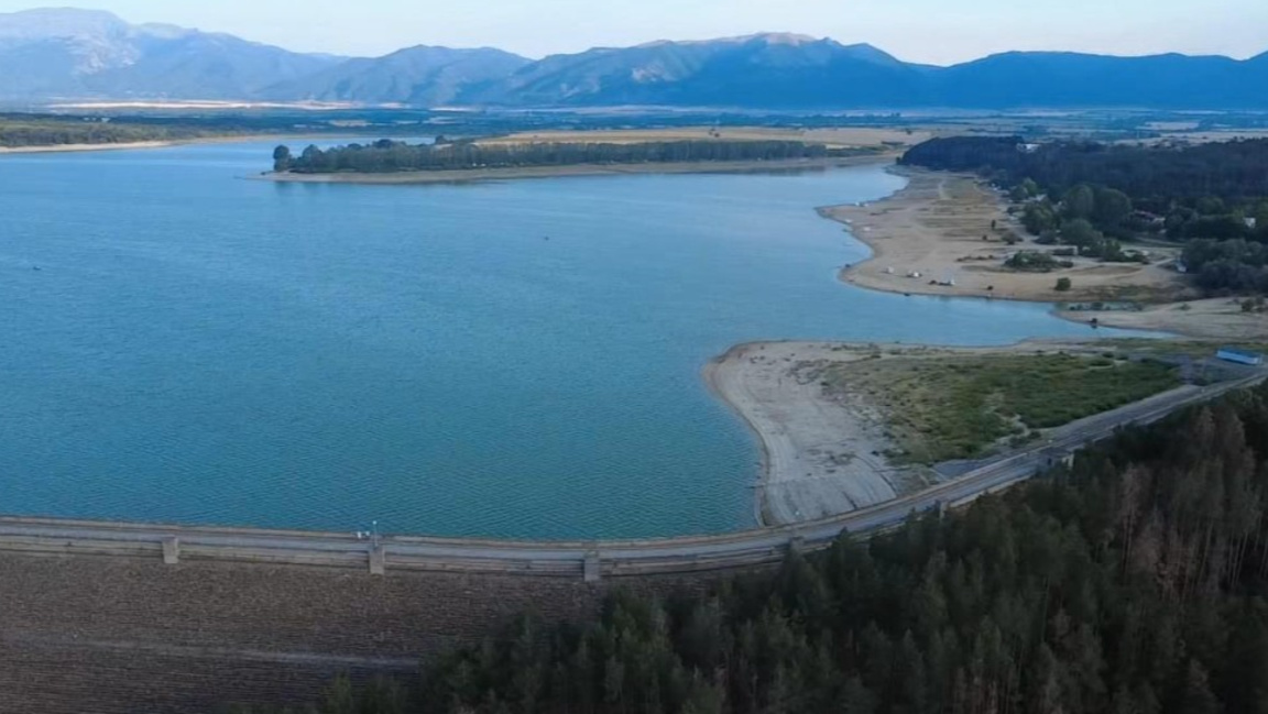 Публична дискусия: "Водата - право или привилегия"