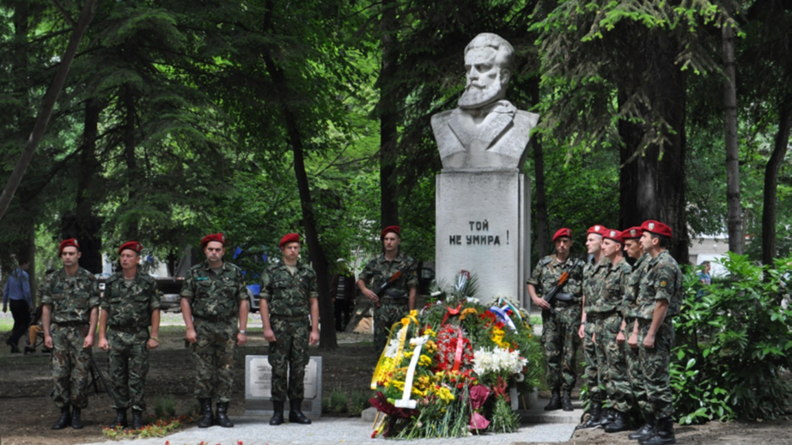 В Пловдив и Плевен отбелязват 178-годишнината от рождението на Христо Ботев