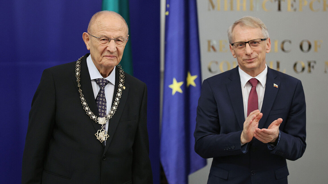 Le professeur Kiril Topalov a reçu le prix d'État "Saint Paissii de Hilendar"
