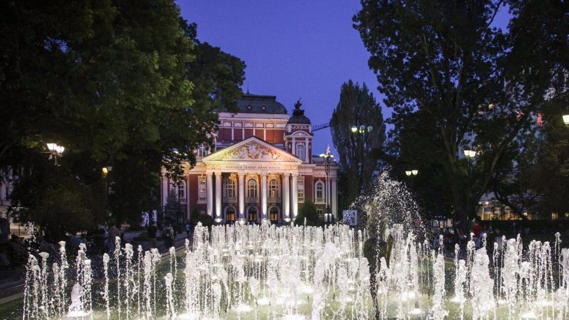Teatri Popullor “Ivan Vazov” me një sfidë ndaj publikut për 120 vjetorin e tij
