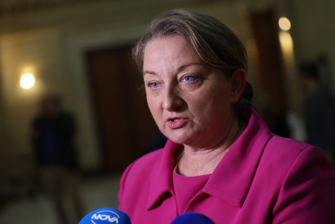 Деница Сачева