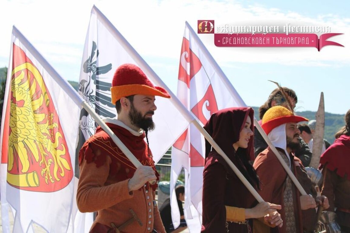 Trois jours de reconstitutions historiques sur les collines de la forteresse médiévale Tsarevets