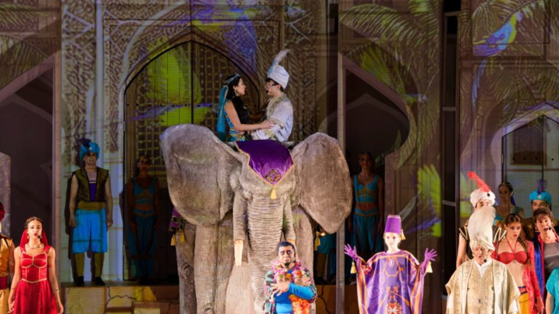 80 артисти от Варненската опера представят впечатляващия спектакъл "Аладин"