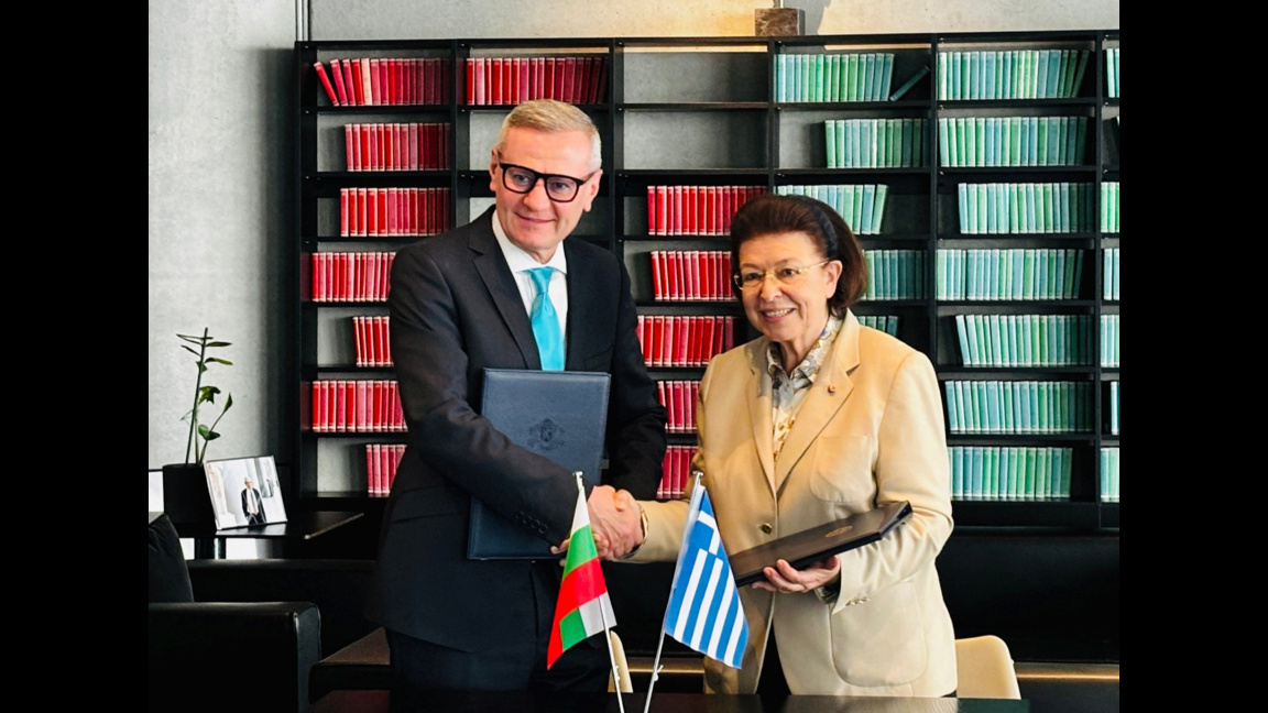 Sofia et Athènes se restituent mutuellement des reliques historiques