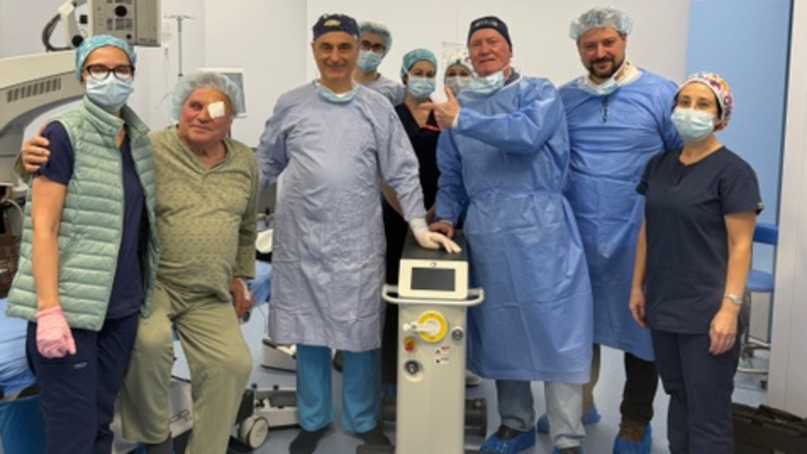 Д-р Веселин Даскалов, екипа и пациентите