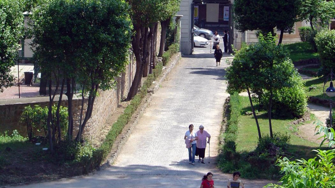 В парка на Вила Челимонтана откриха древна римска сграда