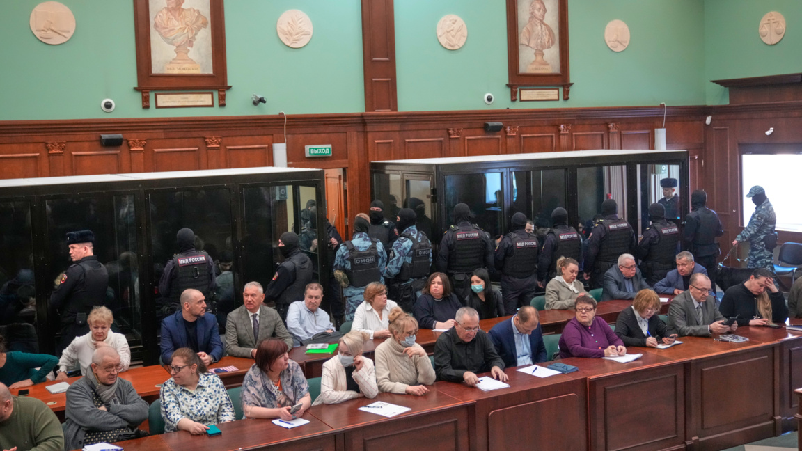 Съд в Русия постанови 15 доживотни присъди за атентата в "Крокус сити"