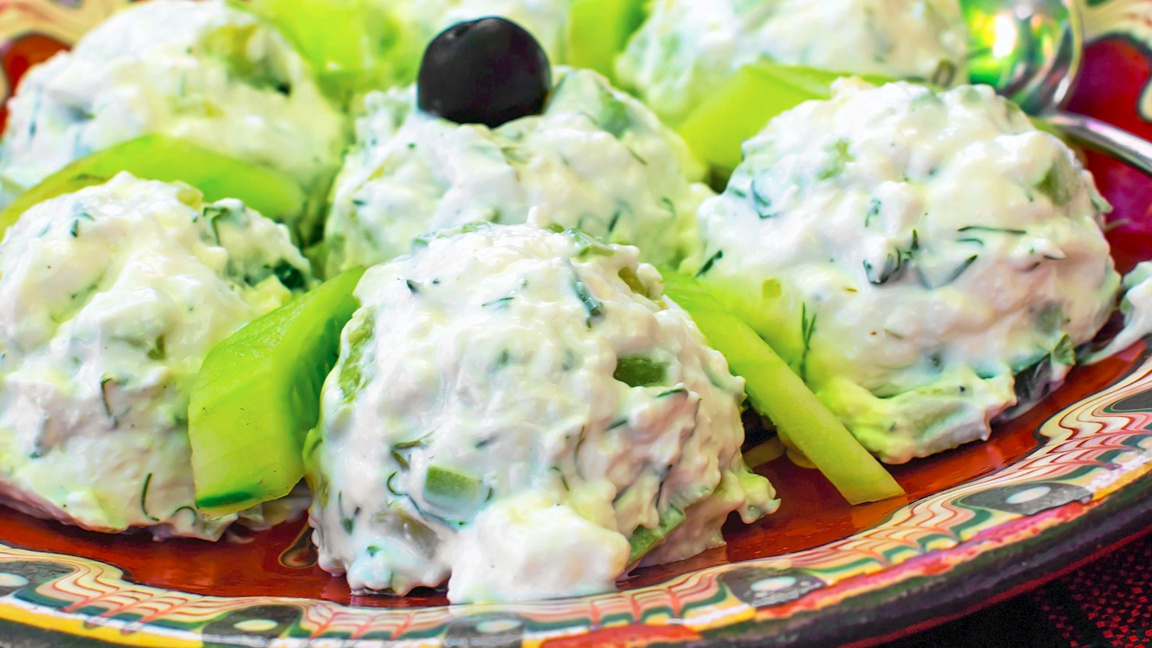 La salade bulgare "Snéjanka" est №1 d'un...