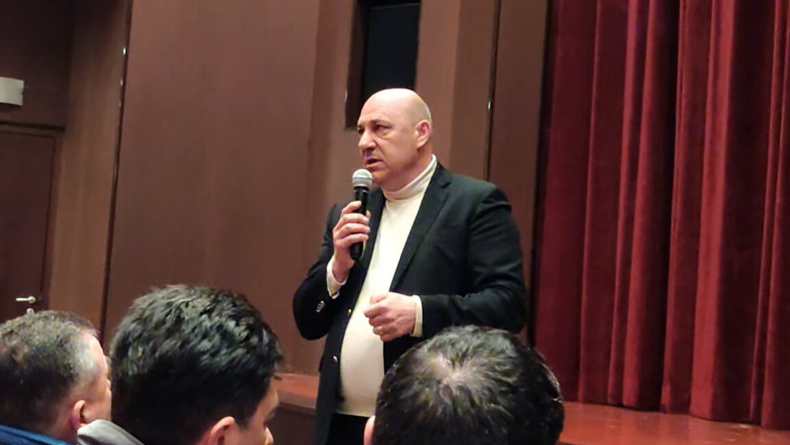 Поморие запазва преференциалното паркиране, въвежда се часови диапазон