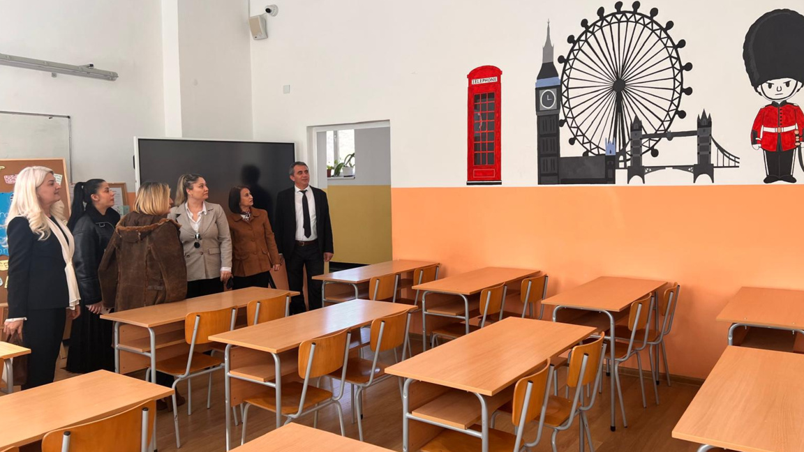 Делегацията на посещение в СУ "Васил Левски" Ардино