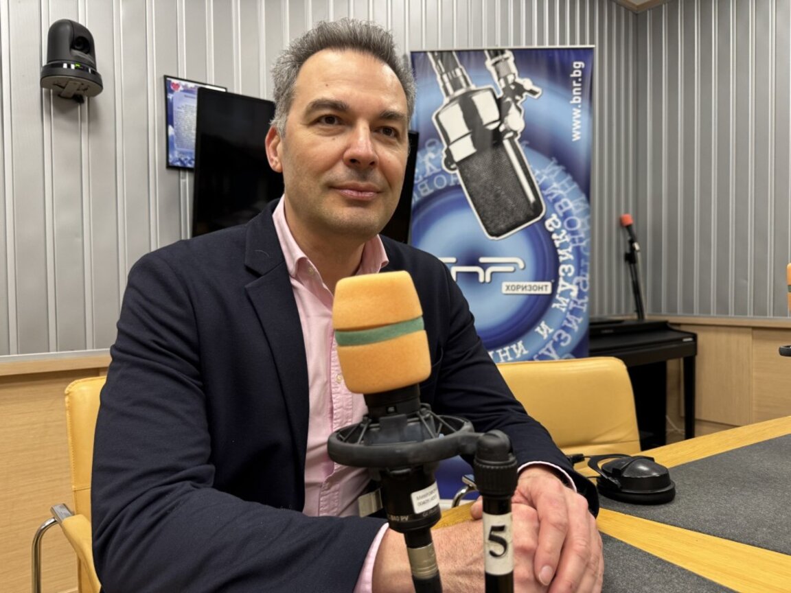 Адв. Емил Георгиев