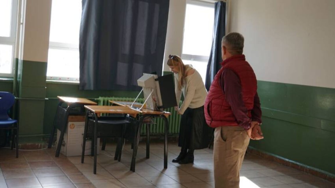 Türkiye’deki seçmenler makineli oy verme işlemini tercih ediyor