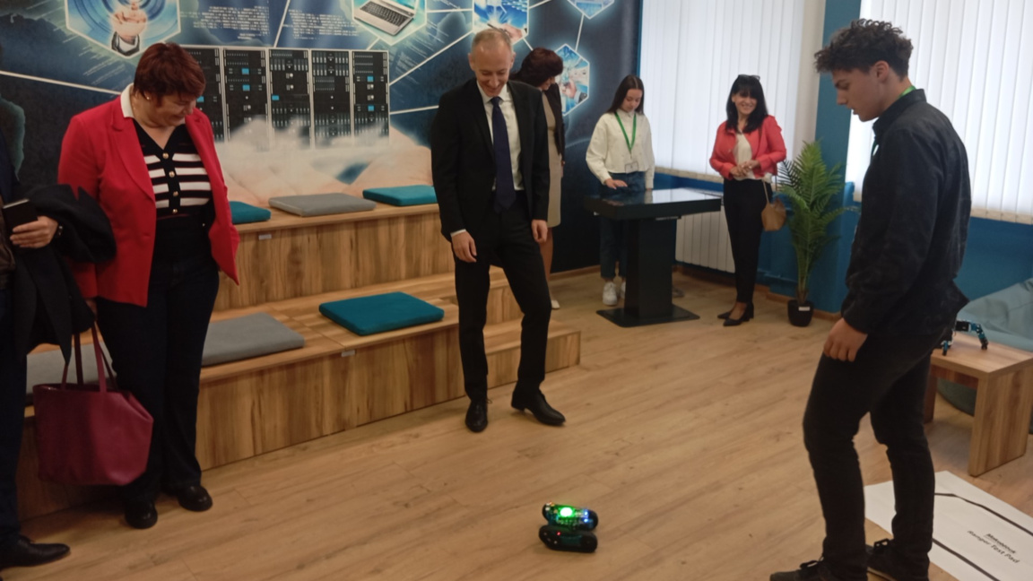 Красимир Вълчев: По-малко промени в образованието ще има през следващата година